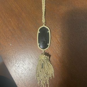 Kendra Scott necklace